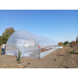 Solar Gradina 4x8 ml, folie 180 microni, teava zinc 33,7 x 2 mm - vedere laterala